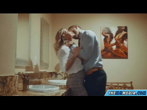 ❤️ Кад те прсата плавуша заведе у јавном тоалету ❤❌ Домаћи порно код нас sr.porno24-7.ru ❌❤